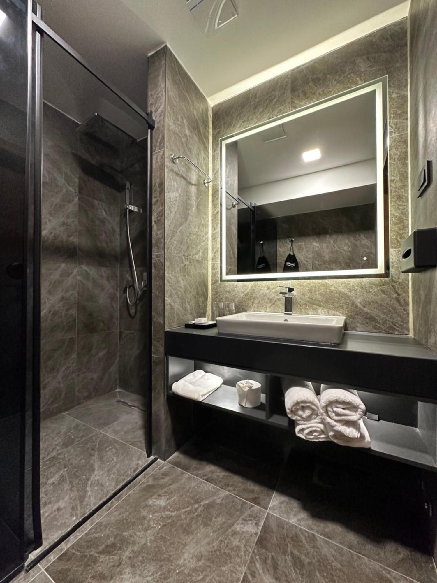 Hotel Macedonia Square Skopje Luaran gambar